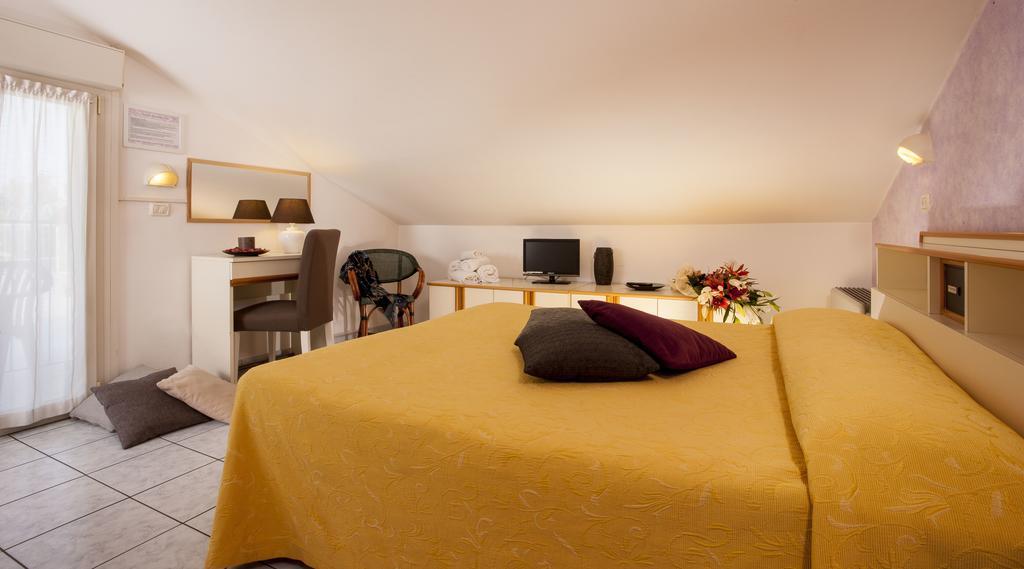 Hotel Locanda Rosy Cattolica Room photo